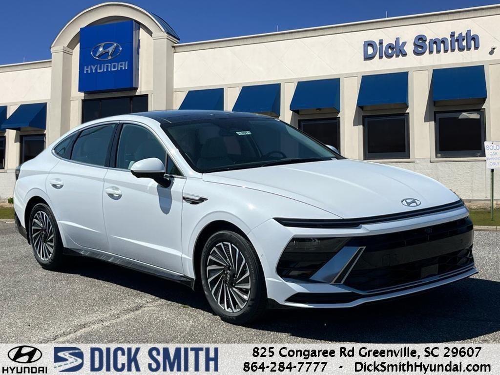 new 2025 Hyundai Sonata Hybrid car, priced at $39,865