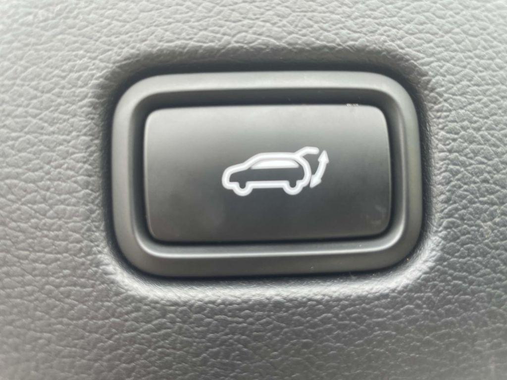 used 2024 Hyundai Palisade car, priced at $38,262