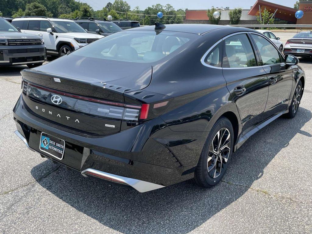 new 2025 Hyundai Sonata car, priced at $31,365