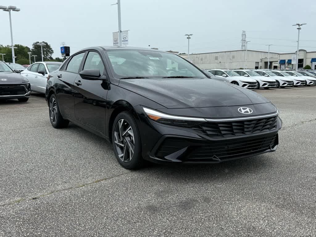 new 2025 Hyundai Elantra car, priced at $25,015