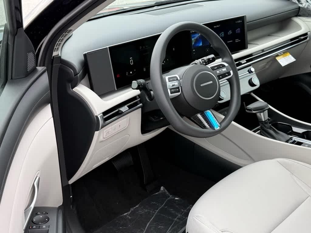new 2025 Hyundai Tucson car, priced at $31,825