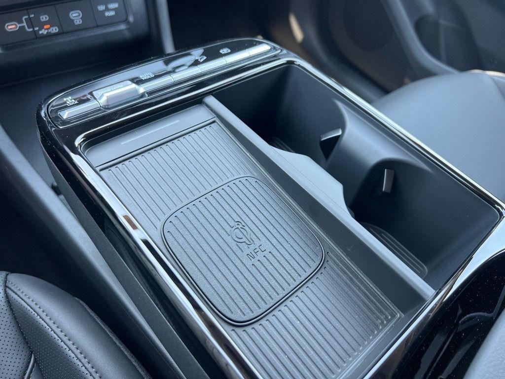 new 2025 Hyundai TUCSON Hybrid car, priced at $38,439