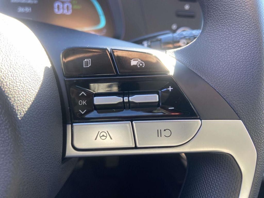 new 2026 Hyundai ELANTRA HEV car, priced at $26,118