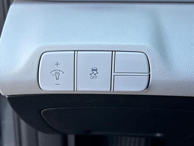 new 2025 Hyundai Elantra car, priced at $28,374