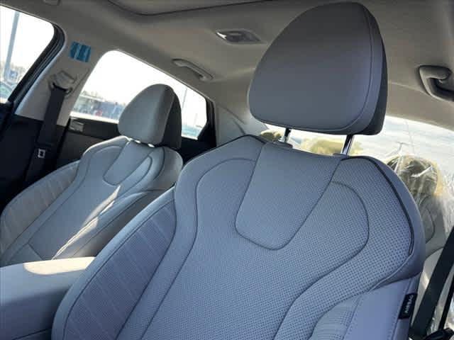 new 2025 Hyundai Elantra car, priced at $28,374