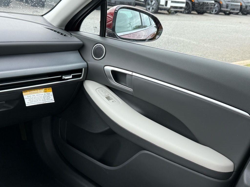 new 2025 Hyundai Sonata car, priced at $31,870