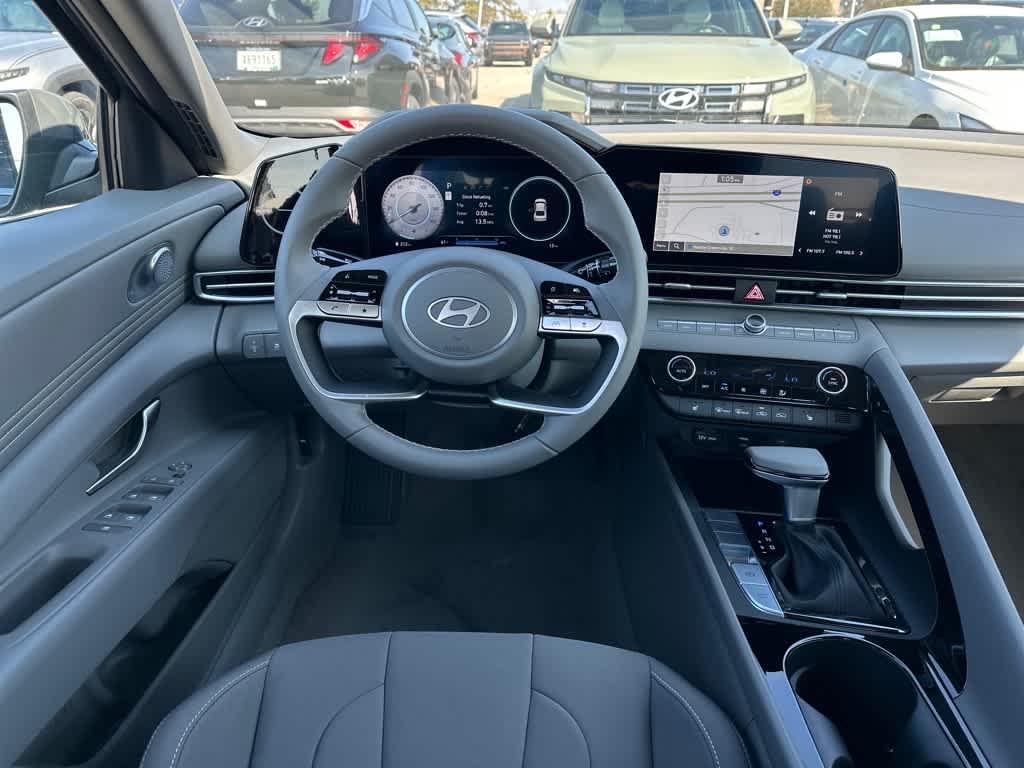 new 2025 Hyundai Elantra car, priced at $26,334