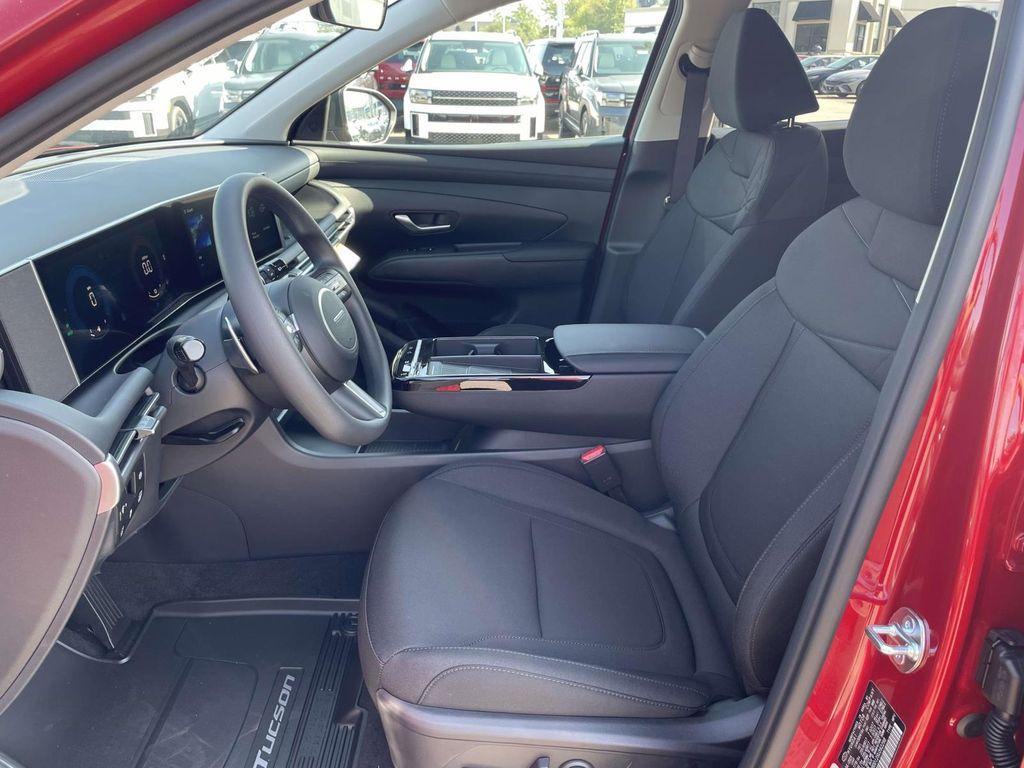 new 2025 Hyundai TUCSON Hybrid car, priced at $32,445