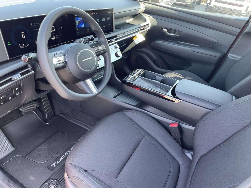 new 2025 Hyundai TUCSON Hybrid car, priced at $32,445