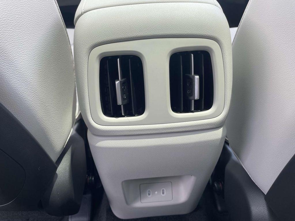 new 2025 Hyundai TUCSON Hybrid car, priced at $43,355