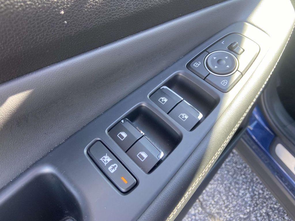 used 2020 Hyundai Santa Fe car, priced at $20,995