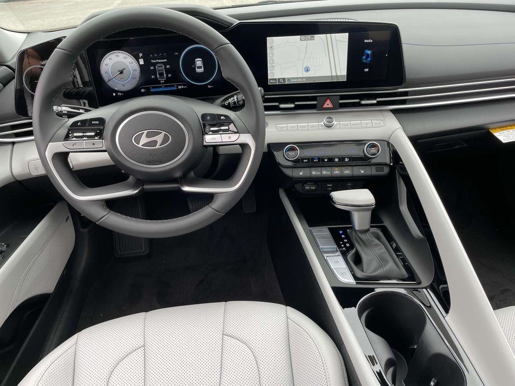 new 2025 Hyundai Elantra car, priced at $27,080