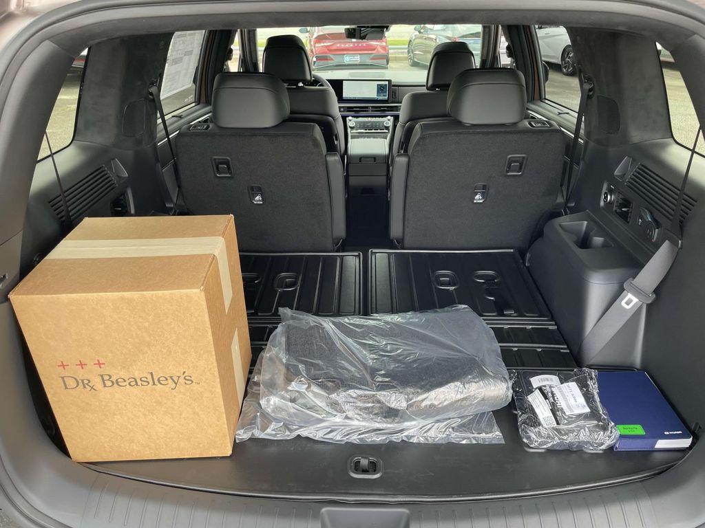 new 2025 Hyundai Santa Fe car, priced at $49,280