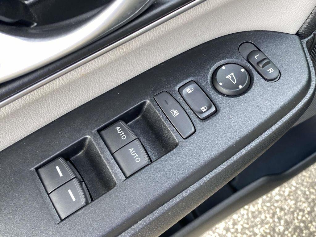 used 2022 Honda CR-V Hybrid car, priced at $34,222