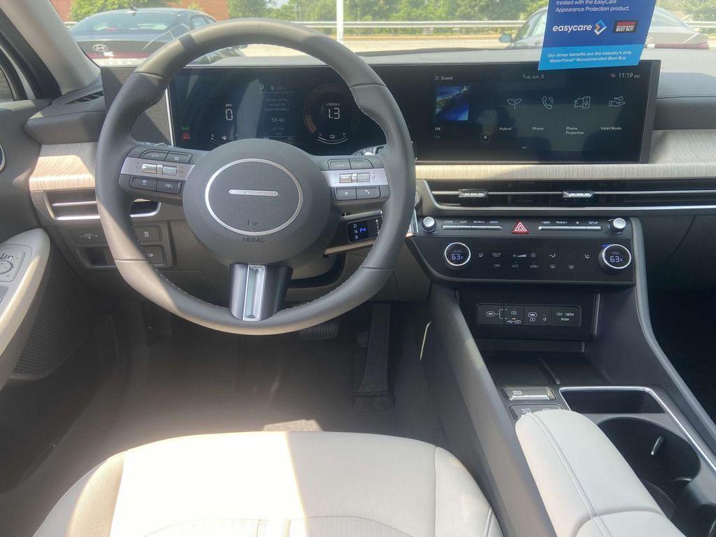new 2025 Hyundai Sonata Hybrid car