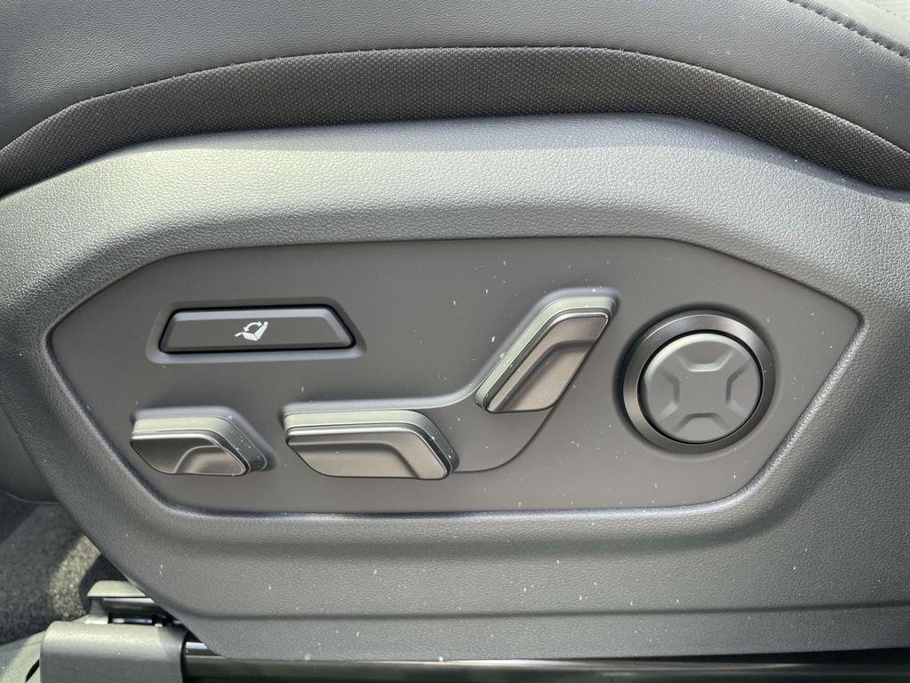 new 2025 Hyundai Santa Fe car, priced at $49,195