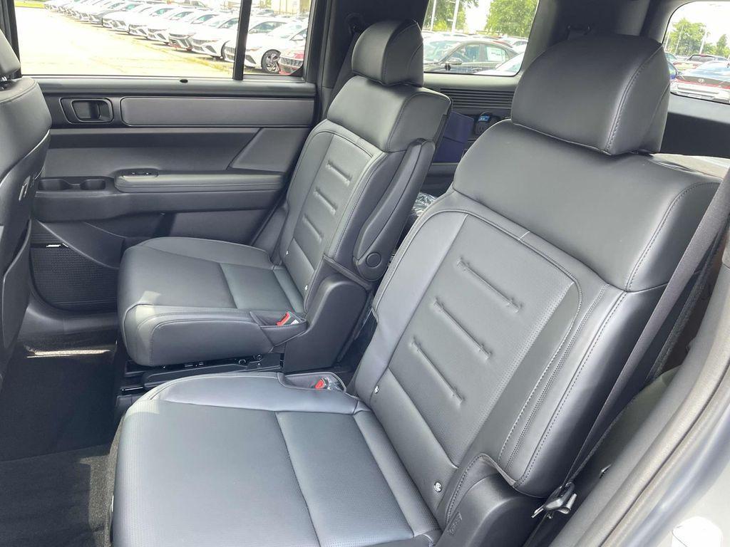 new 2025 Hyundai Santa Fe car, priced at $49,195