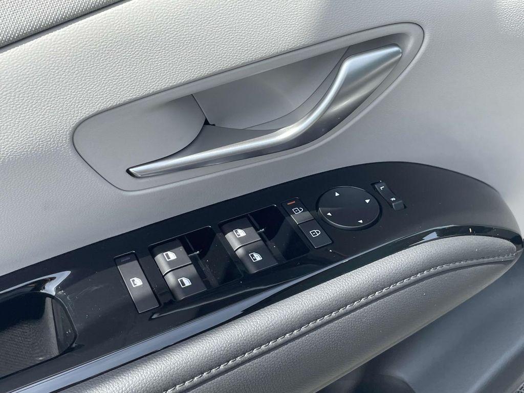 new 2025 Hyundai TUCSON Hybrid car, priced at $43,360