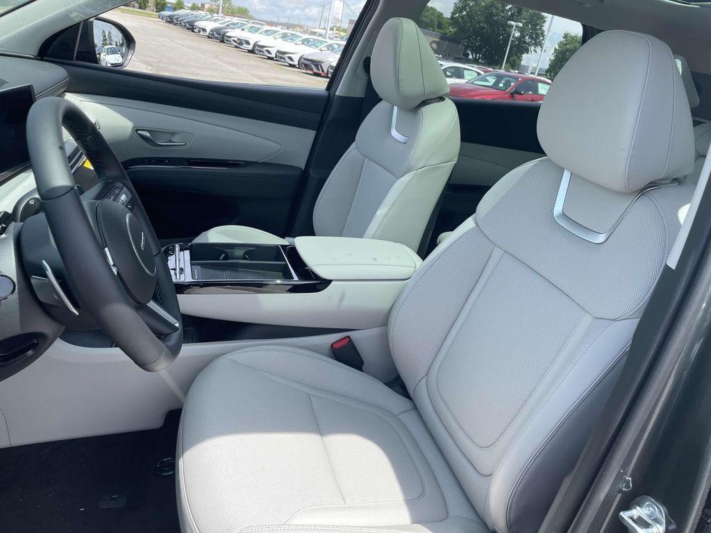 new 2025 Hyundai TUCSON Hybrid car, priced at $43,360