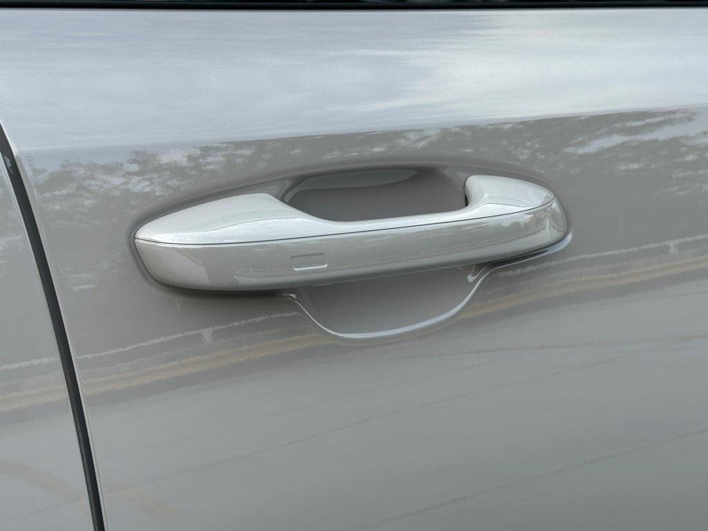 new 2025 Kia Sorento car, priced at $47,977