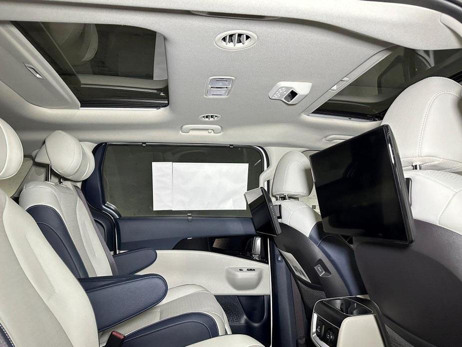 new 2025 Kia Carnival car, priced at $54,255