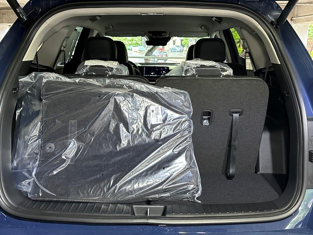 new 2025 Kia Sorento car, priced at $40,957