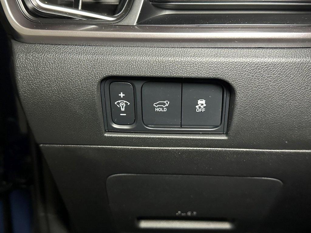 new 2025 Kia Sorento car, priced at $40,957