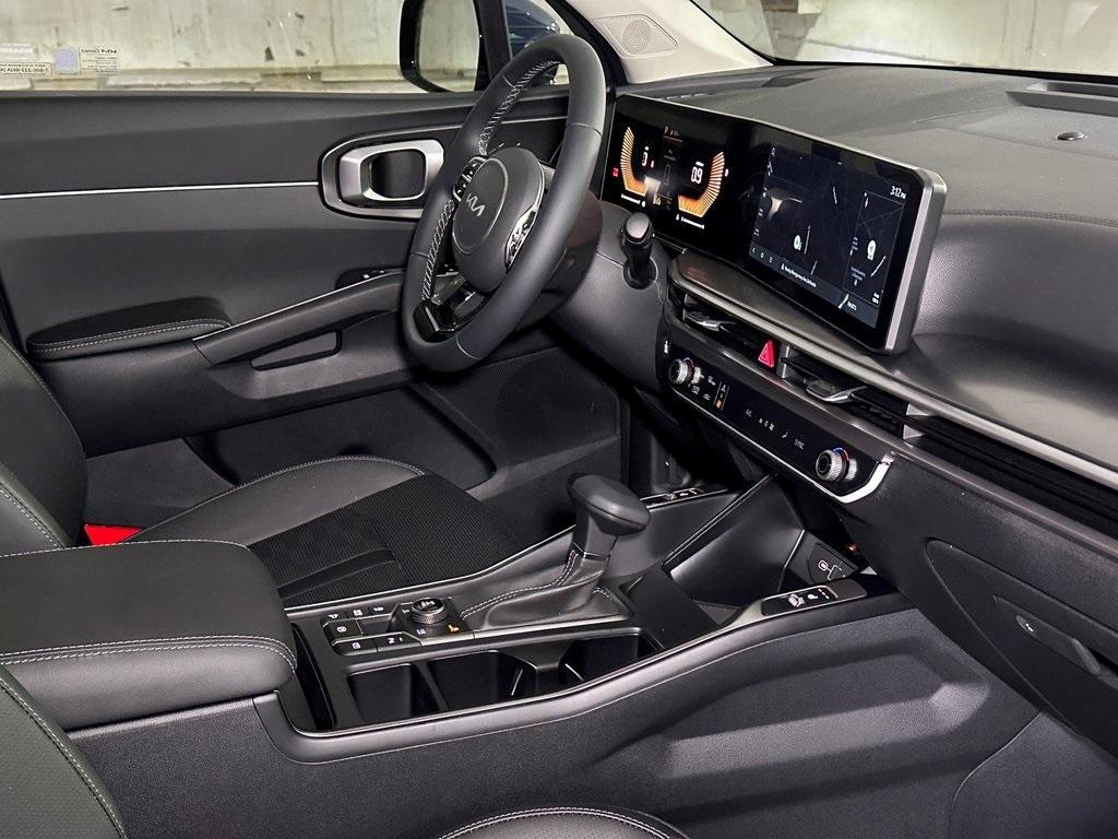 new 2025 Kia Sorento car, priced at $40,957
