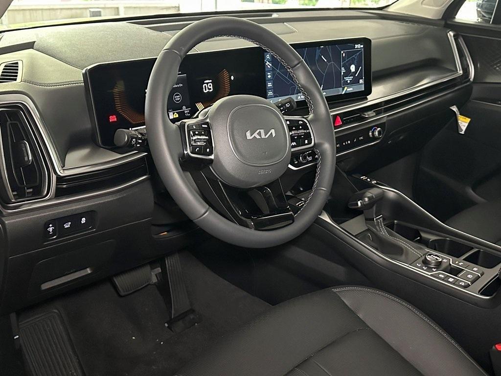 new 2025 Kia Sorento car, priced at $40,957
