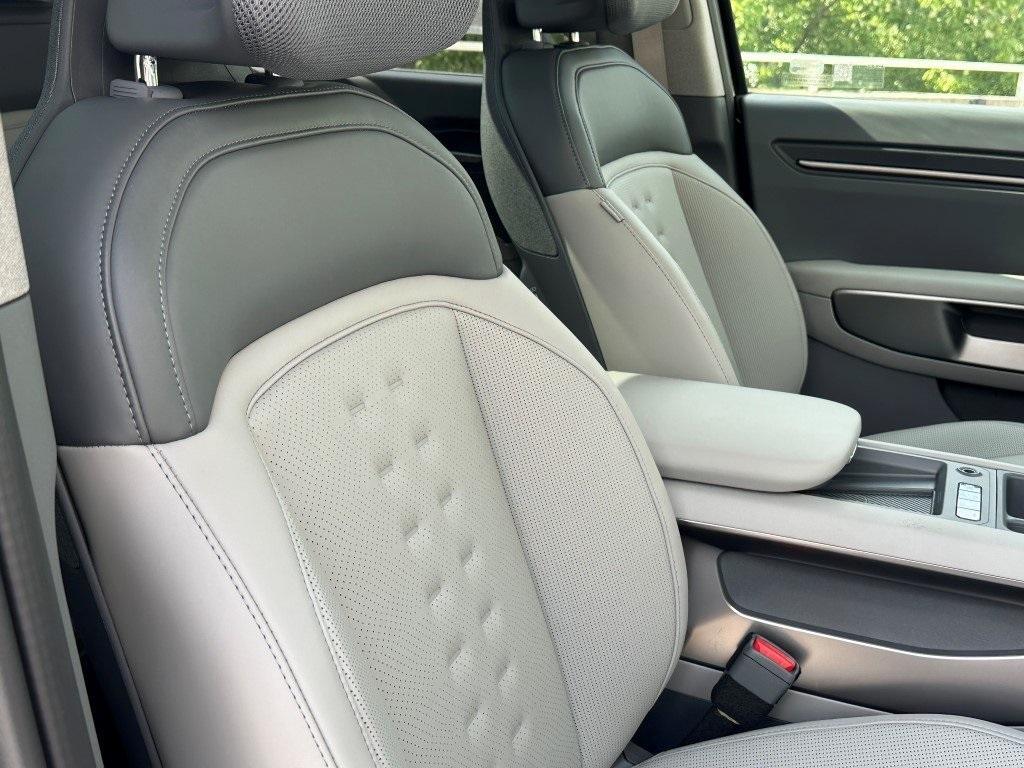 new 2026 Kia EV9 car, priced at $61,540