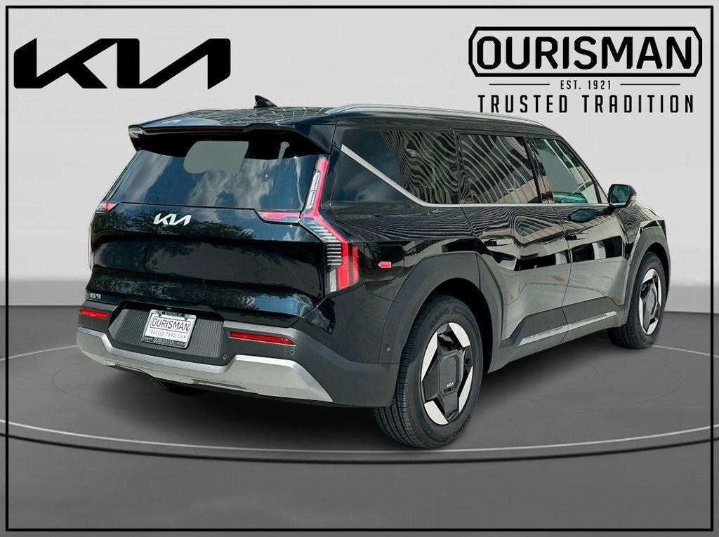 new 2026 Kia EV9 car, priced at $61,540