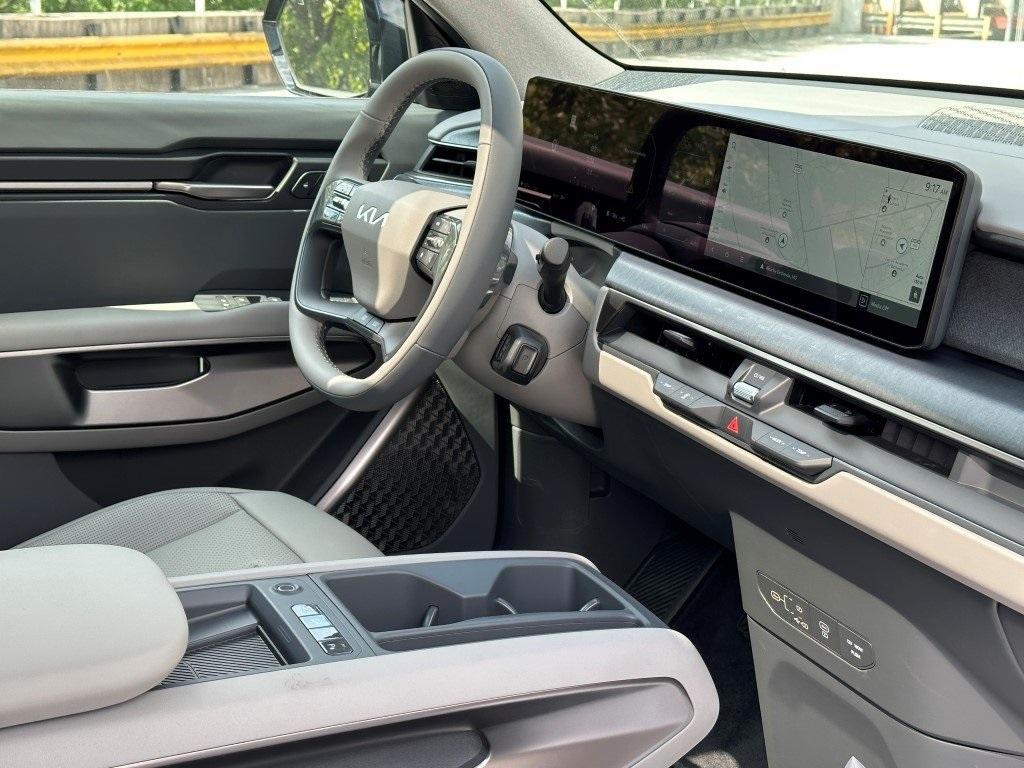 new 2026 Kia EV9 car, priced at $61,540