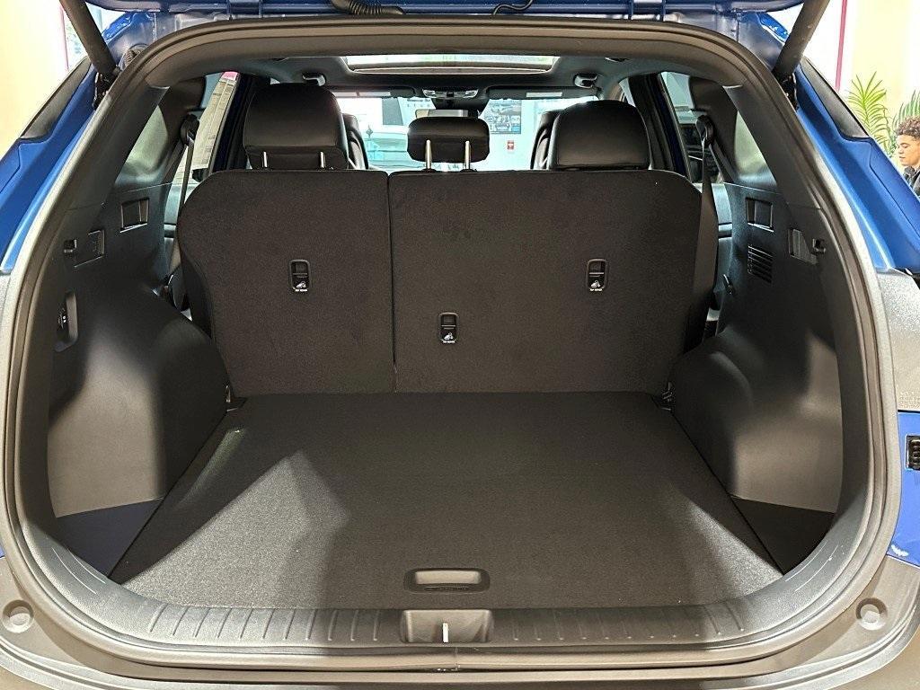 new 2025 Kia Sportage car, priced at $35,360