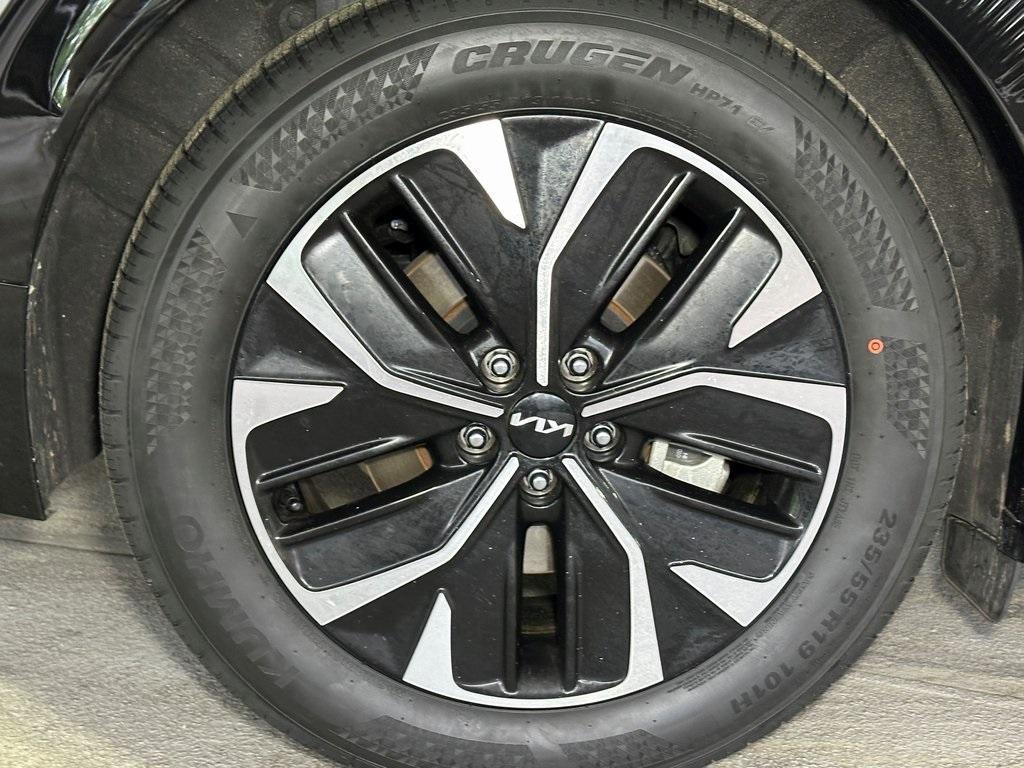 used 2024 Kia EV6 car, priced at $26,487