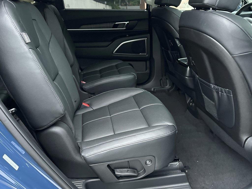 new 2025 Kia Telluride car, priced at $47,025