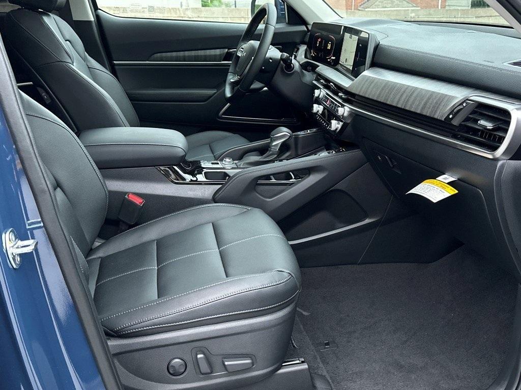 new 2025 Kia Telluride car, priced at $47,025