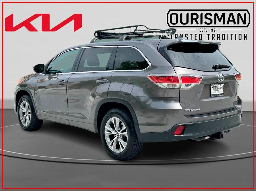 used 2016 Toyota Highlander car, priced at $18,995