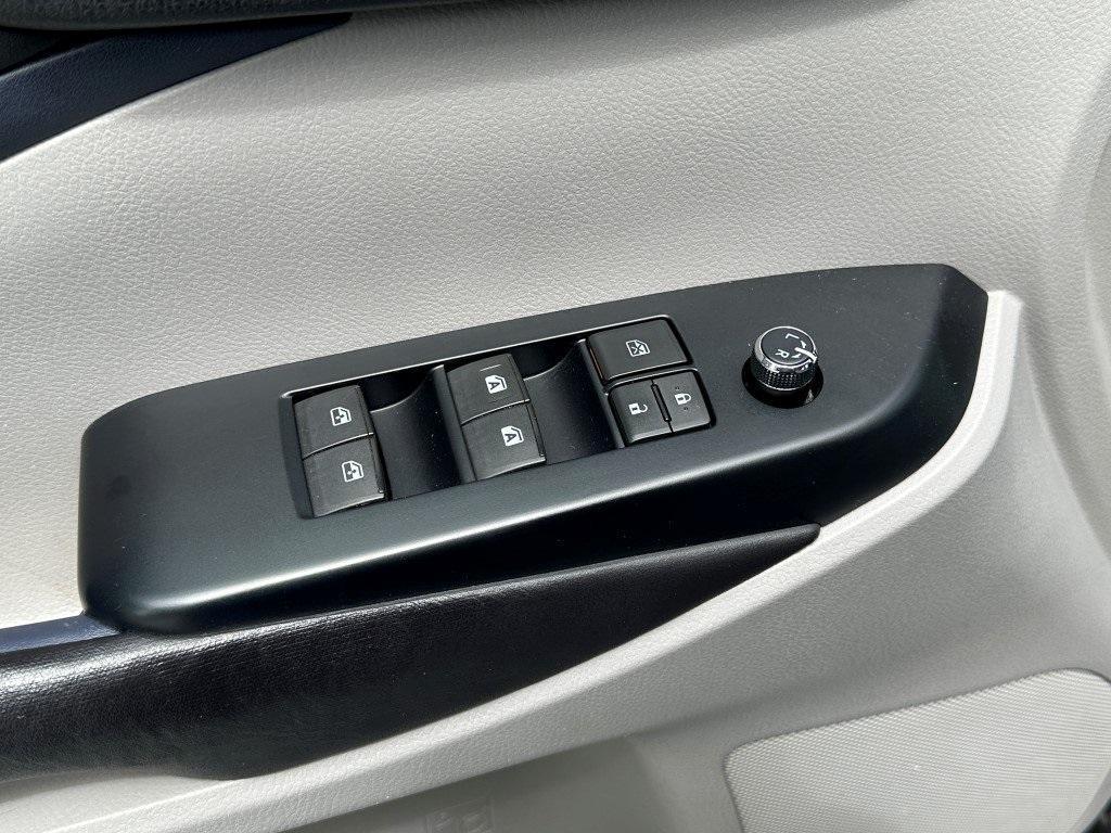 used 2016 Toyota Highlander car, priced at $18,995