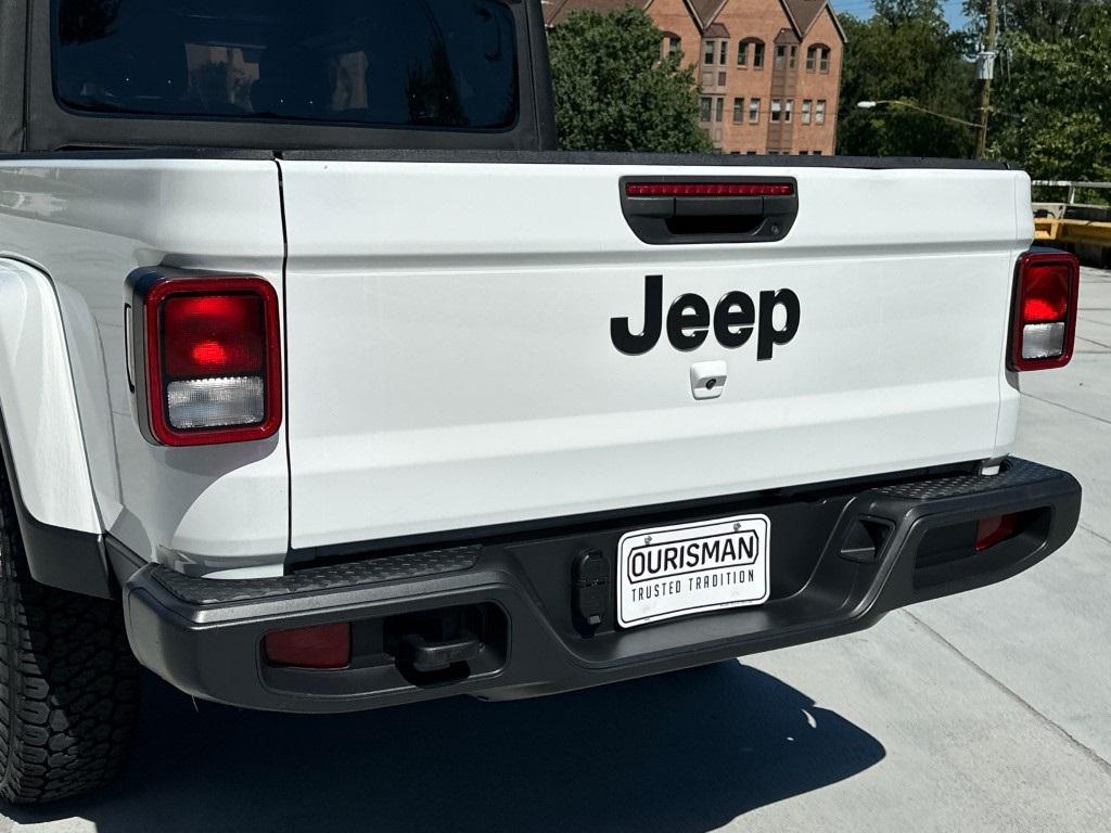 used 2023 Jeep Gladiator car, priced at $28,250