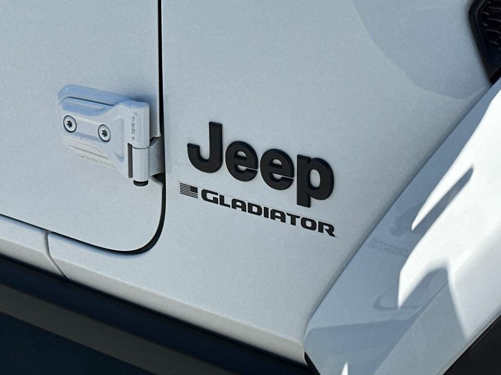 used 2023 Jeep Gladiator car, priced at $28,250