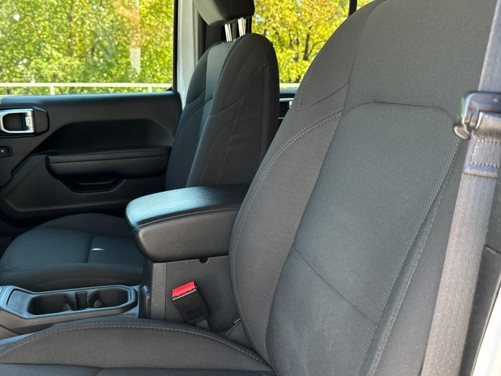 used 2023 Jeep Gladiator car, priced at $28,250