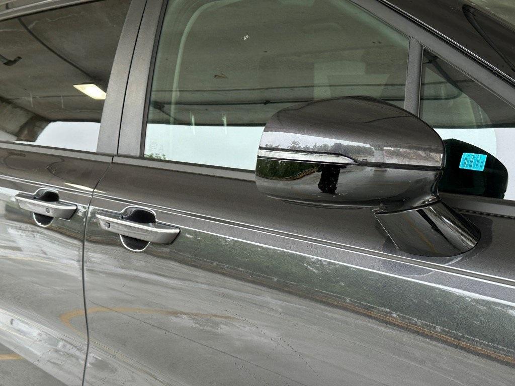 new 2025 Kia Carnival car, priced at $42,381