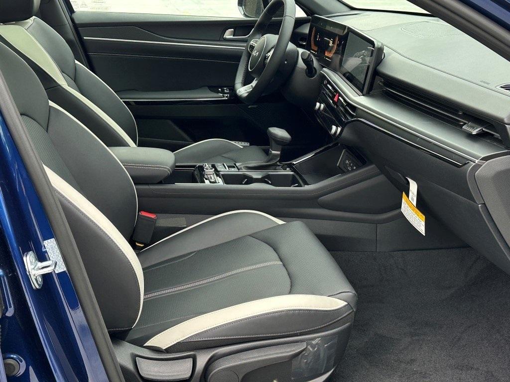 new 2025 Kia K5 car, priced at $32,530
