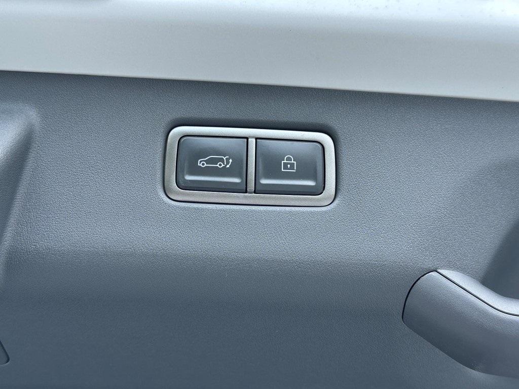 new 2026 Kia EV9 car, priced at $69,700