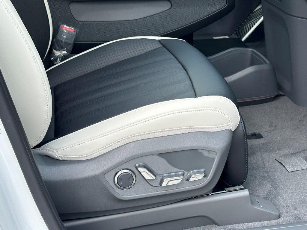 new 2026 Kia EV9 car, priced at $69,700
