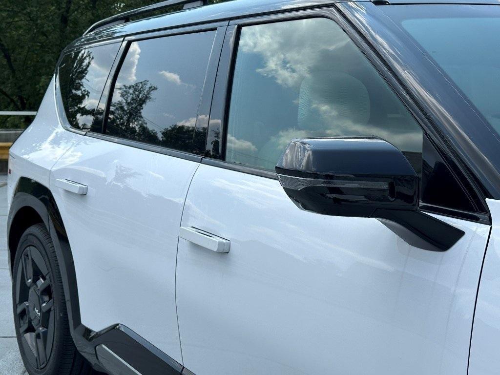 new 2026 Kia EV9 car, priced at $69,700