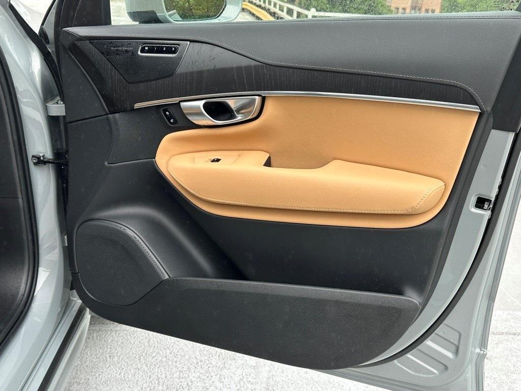 used 2024 Volvo XC90 car, priced at $62,991
