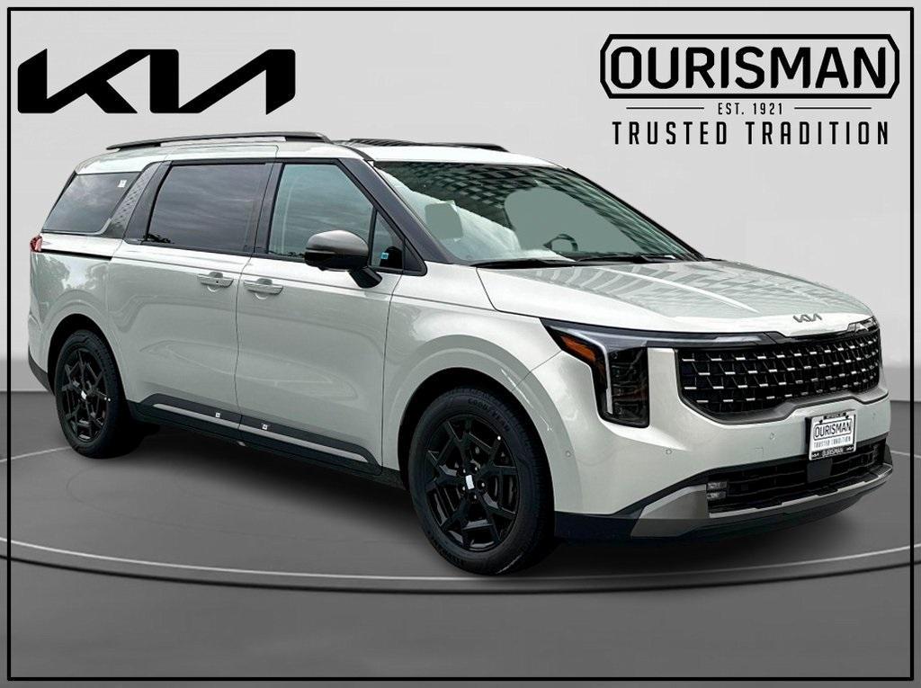new 2025 Kia Carnival Hybrid car, priced at $52,674