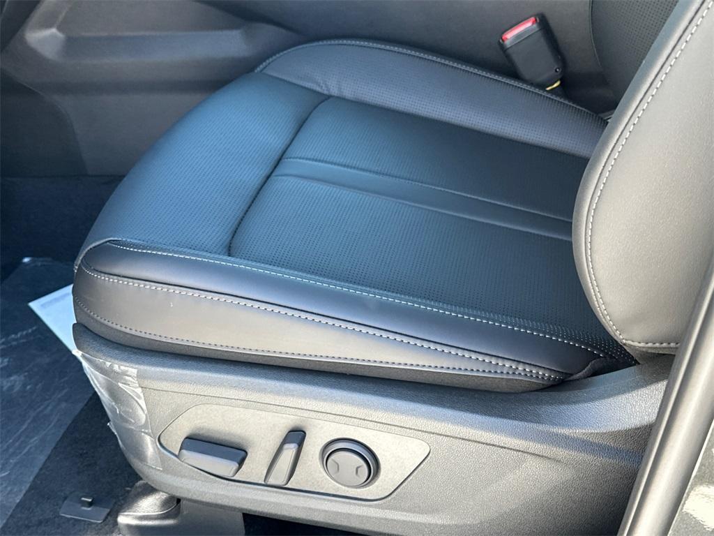 new 2025 Kia Sorento Hybrid car, priced at $36,524