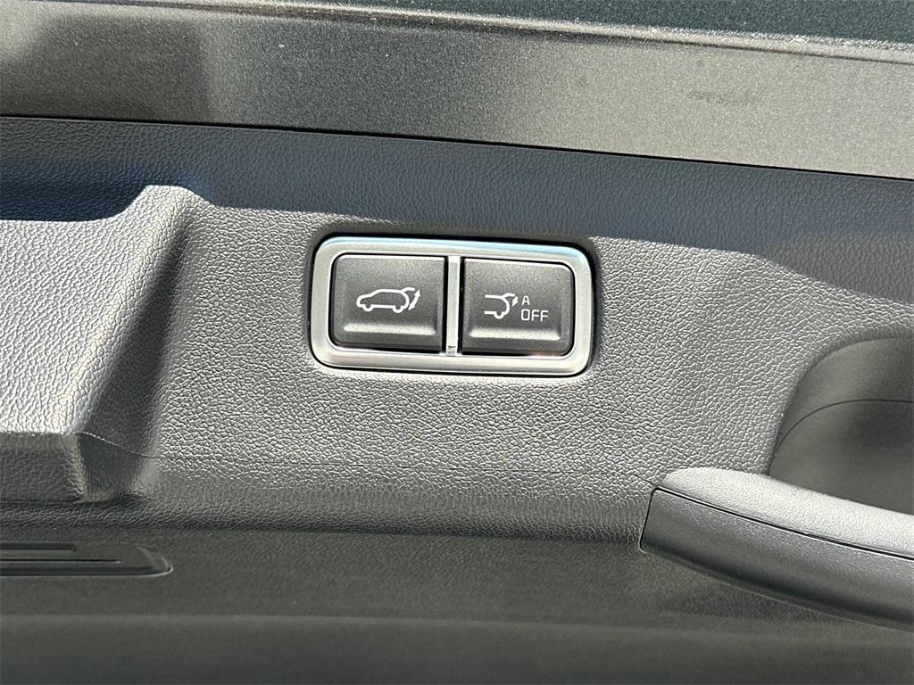 new 2025 Kia Sorento Hybrid car, priced at $36,524